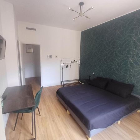 B&B Camere Fiori 8 Gallarate Exterior foto
